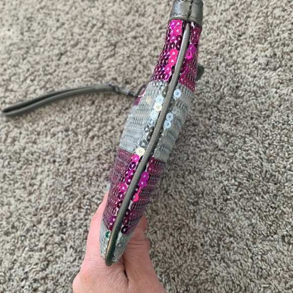 Betsey Johnson Glitter Wristlet Clutch - Picture 9 of 9